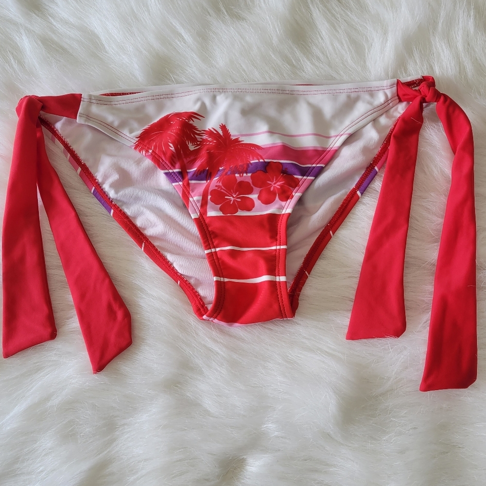 Ninety Nine Degrees Separates Bikini Bottom Red Tropical Sunset Striped M NWT